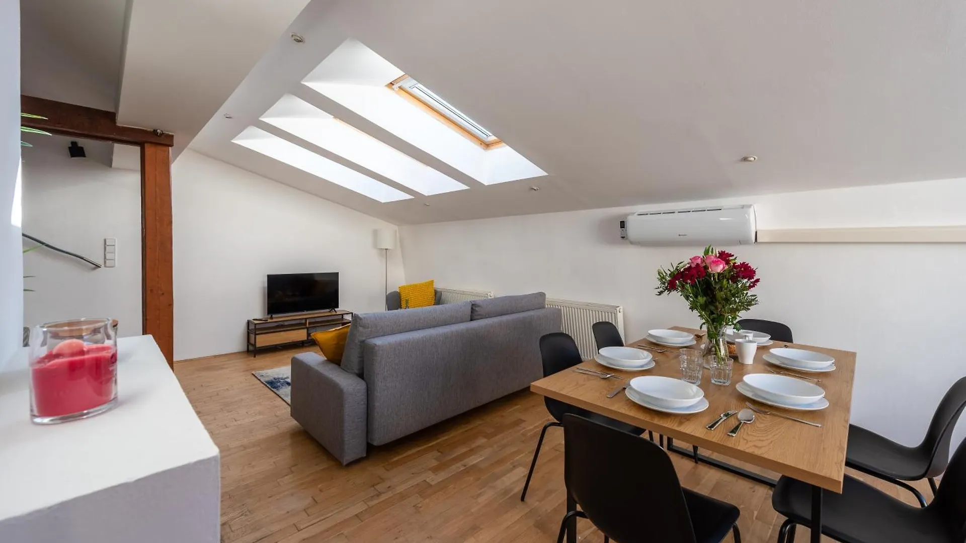 Apartment With Terrace In Prague Center