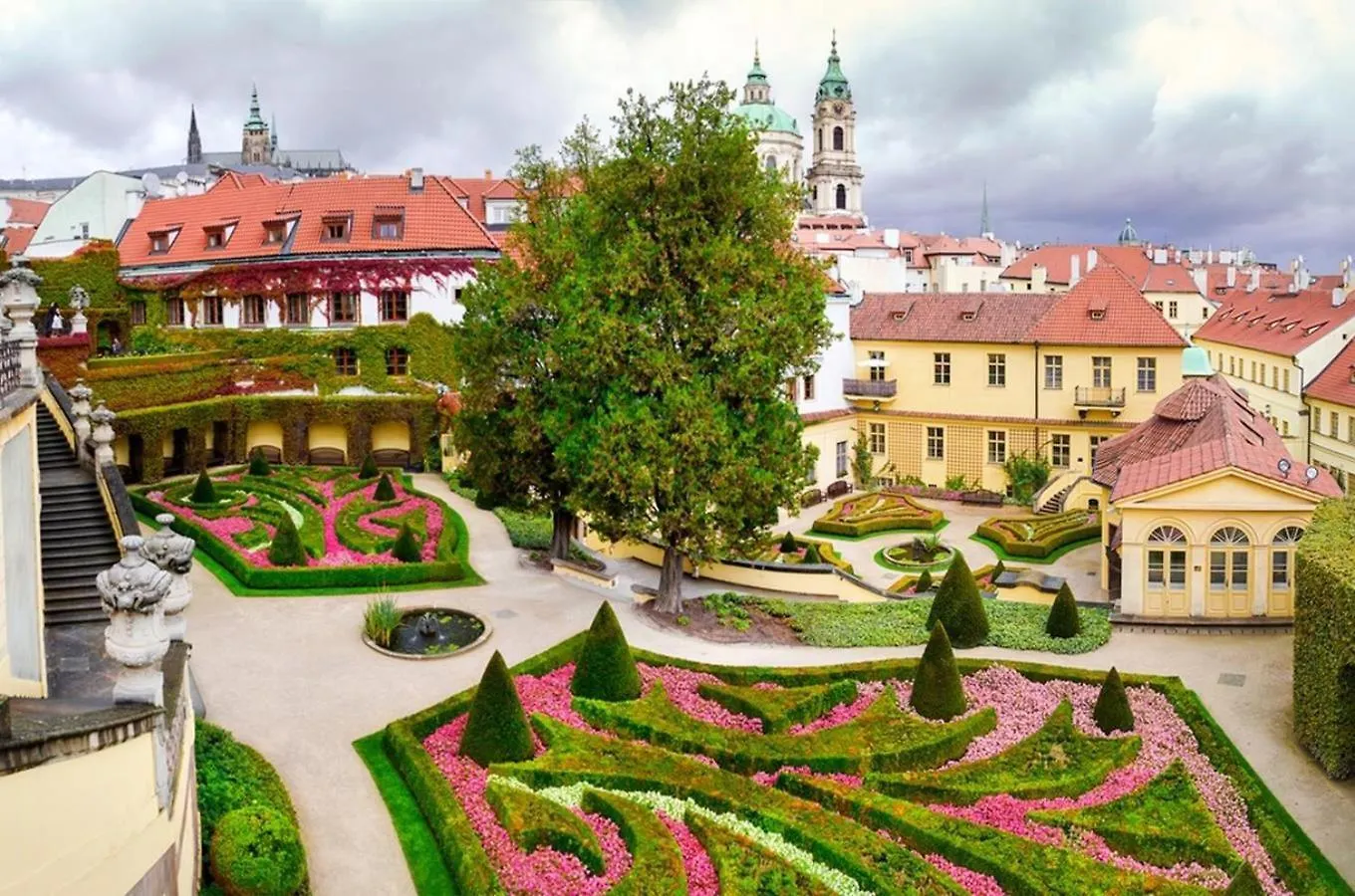 Apartment With Terrace In Prague Center 0*,