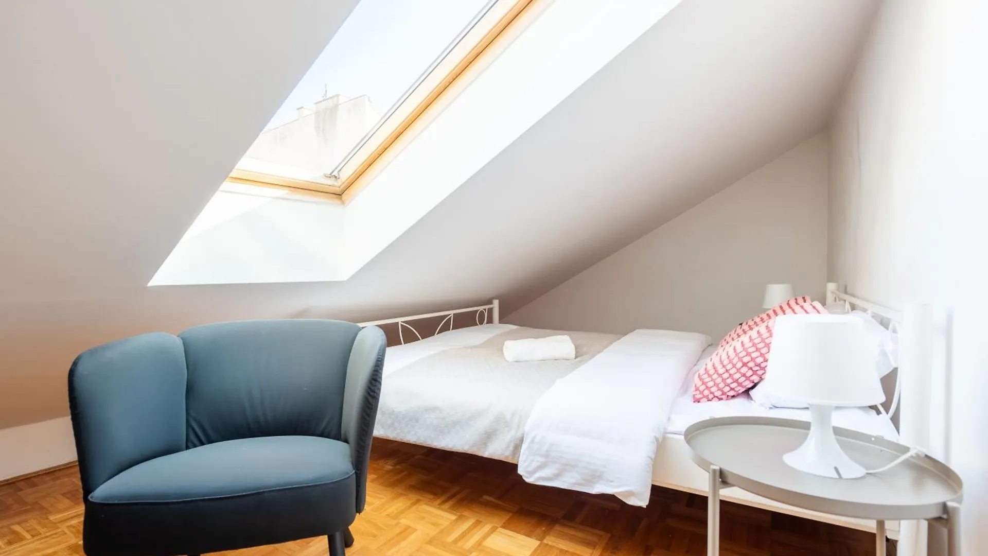 Apartment With Terrace In Prague Center