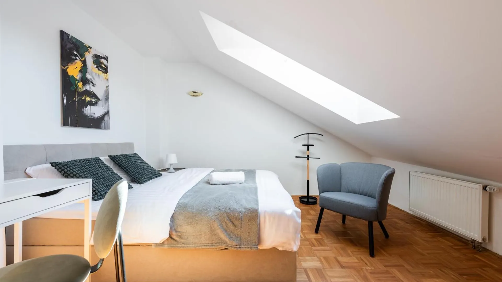 Apartment With Terrace In Prague Center