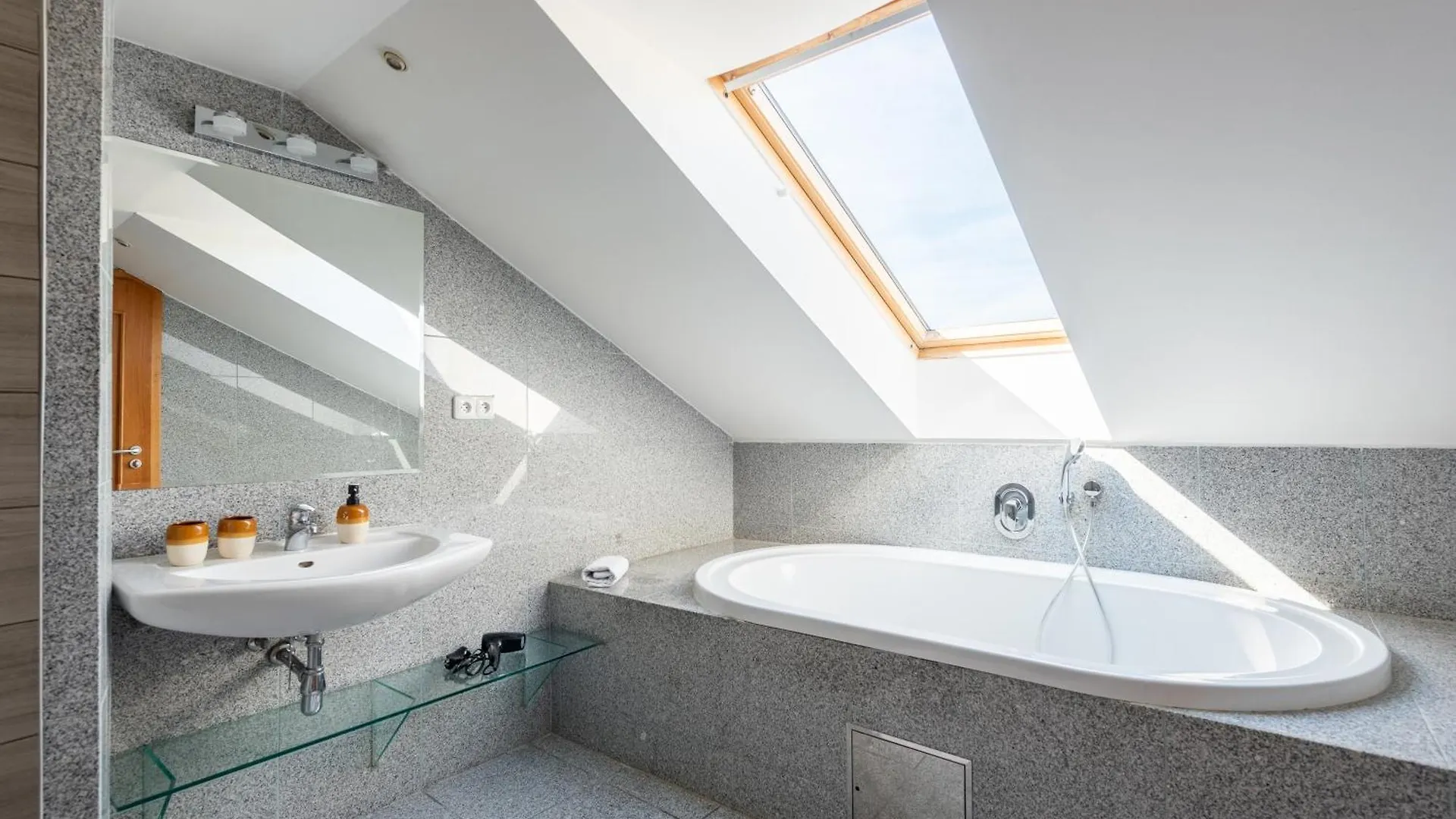 Apartment With Terrace In Prague Center