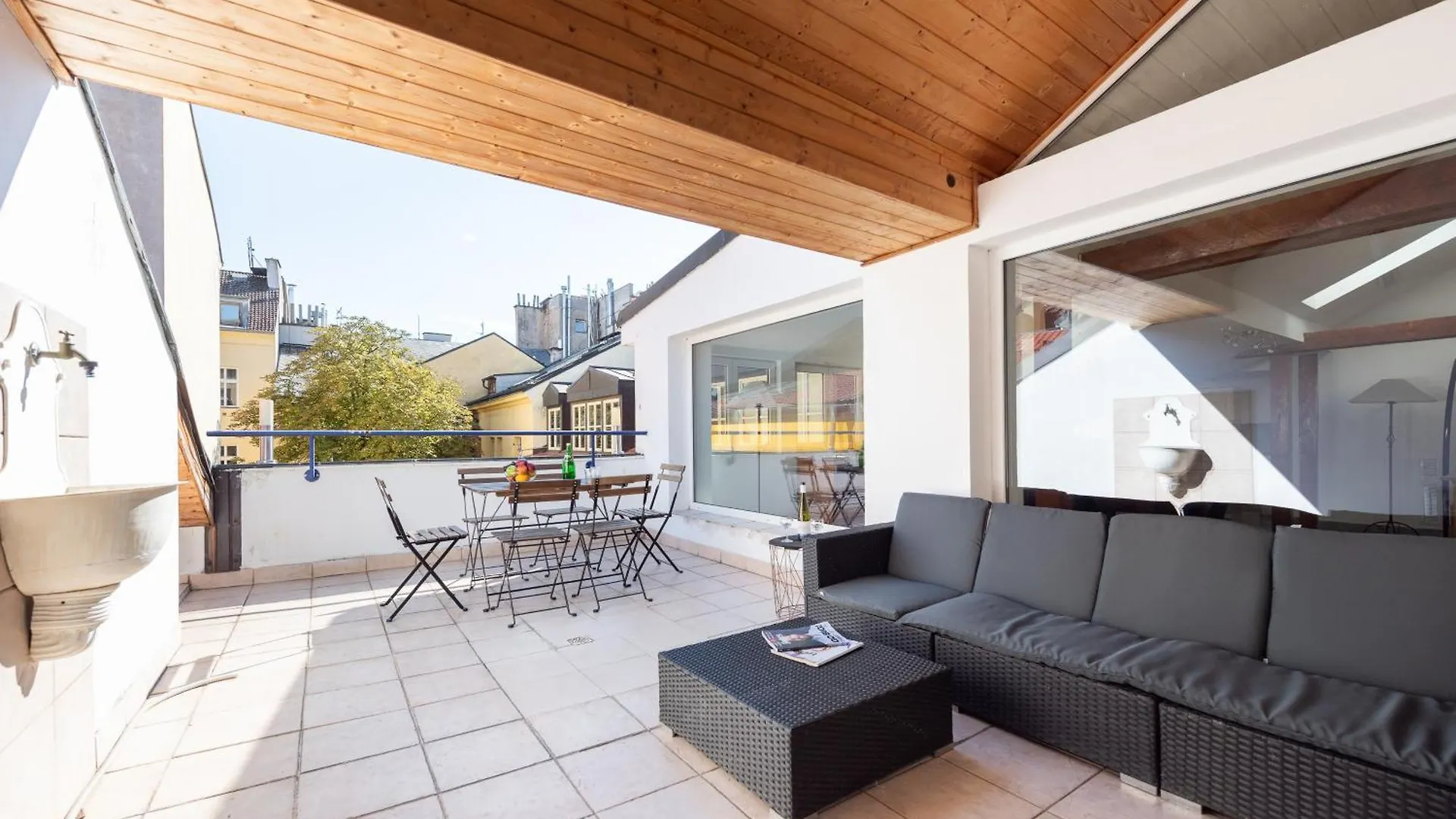 Apartment With Terrace In Prague Center República Checa